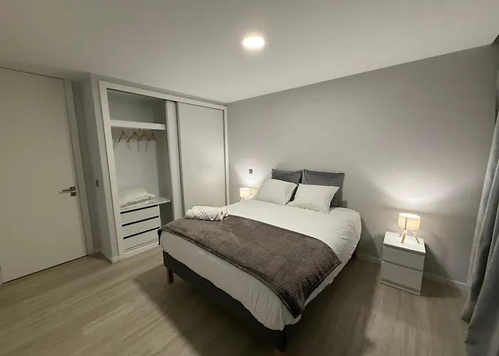 Penteada Golden * 丰沙尔