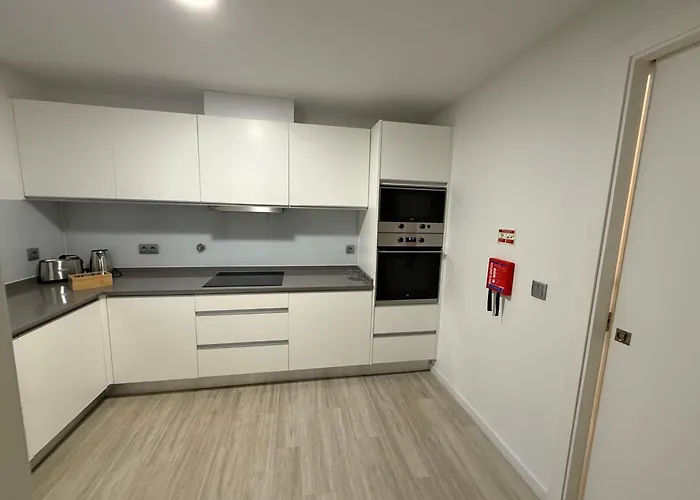 Penteada Golden Daire